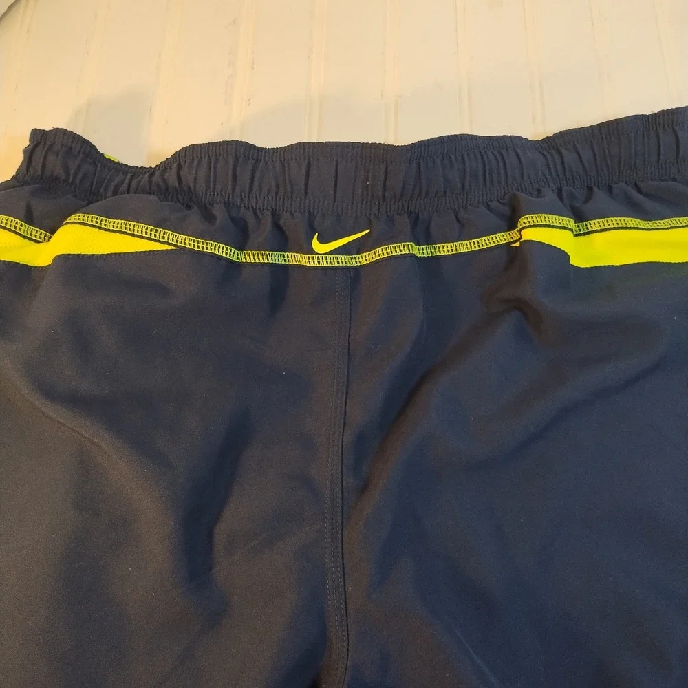 Nike yellow smells